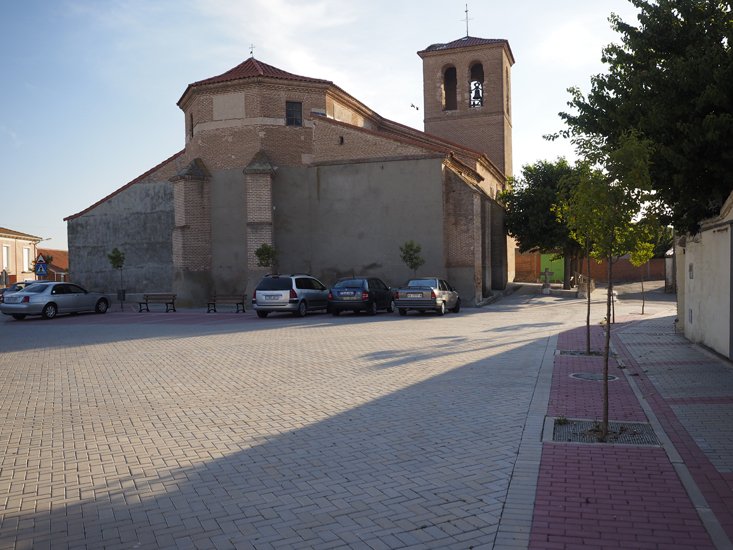 Castellana de Construcciones Ramón S.L. exterior de iglesia